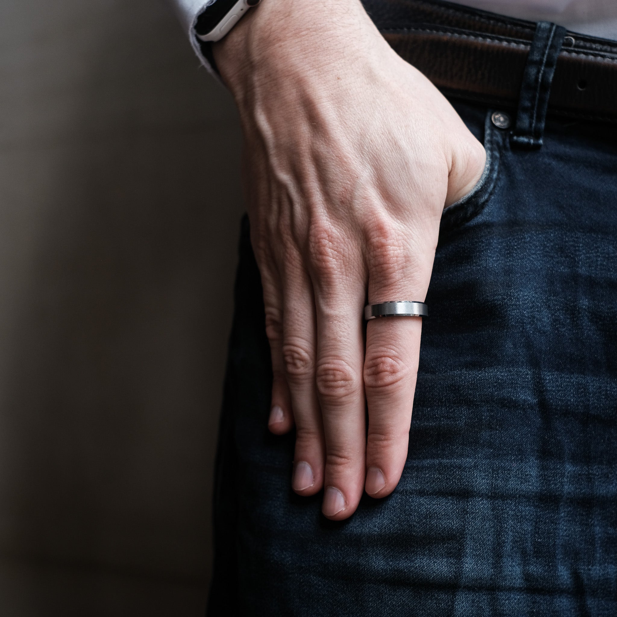 The Silver Knight - Silver 6mm Brushed Tungsten Beveled Ring