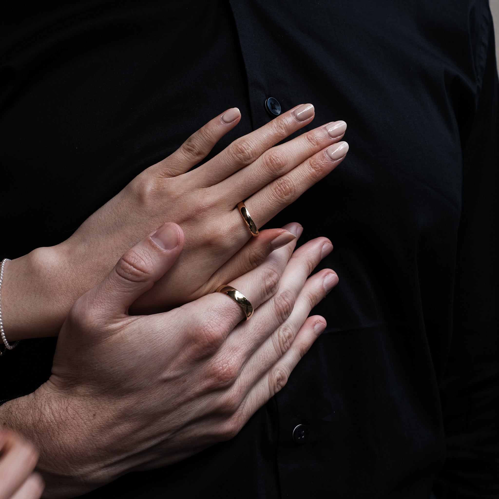 The Bond - Women's Gold 4mm Tungsten Gloss Finish Curved Ring