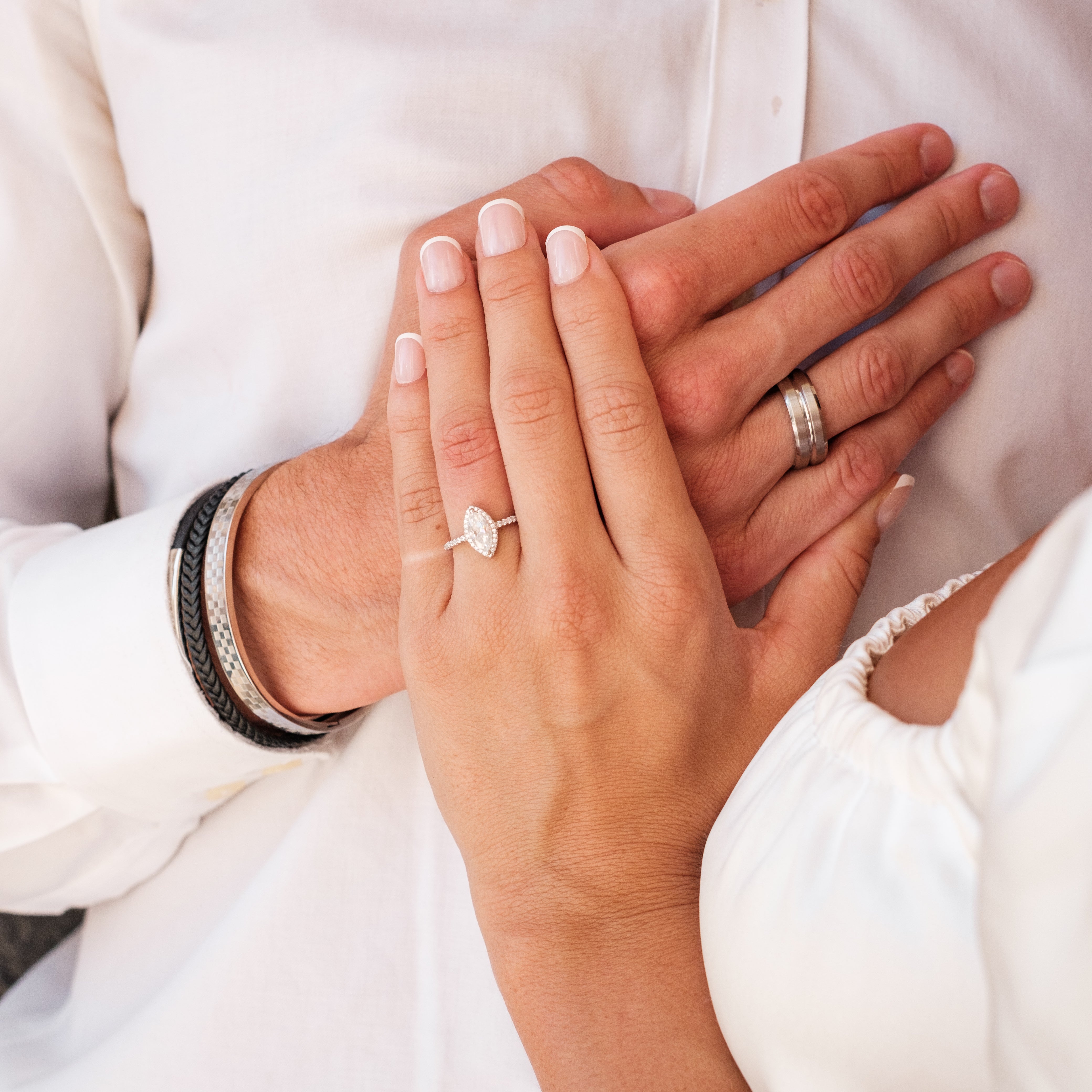 The Vivienne - Women's 1.0 crt Moissanite Diamond Ring