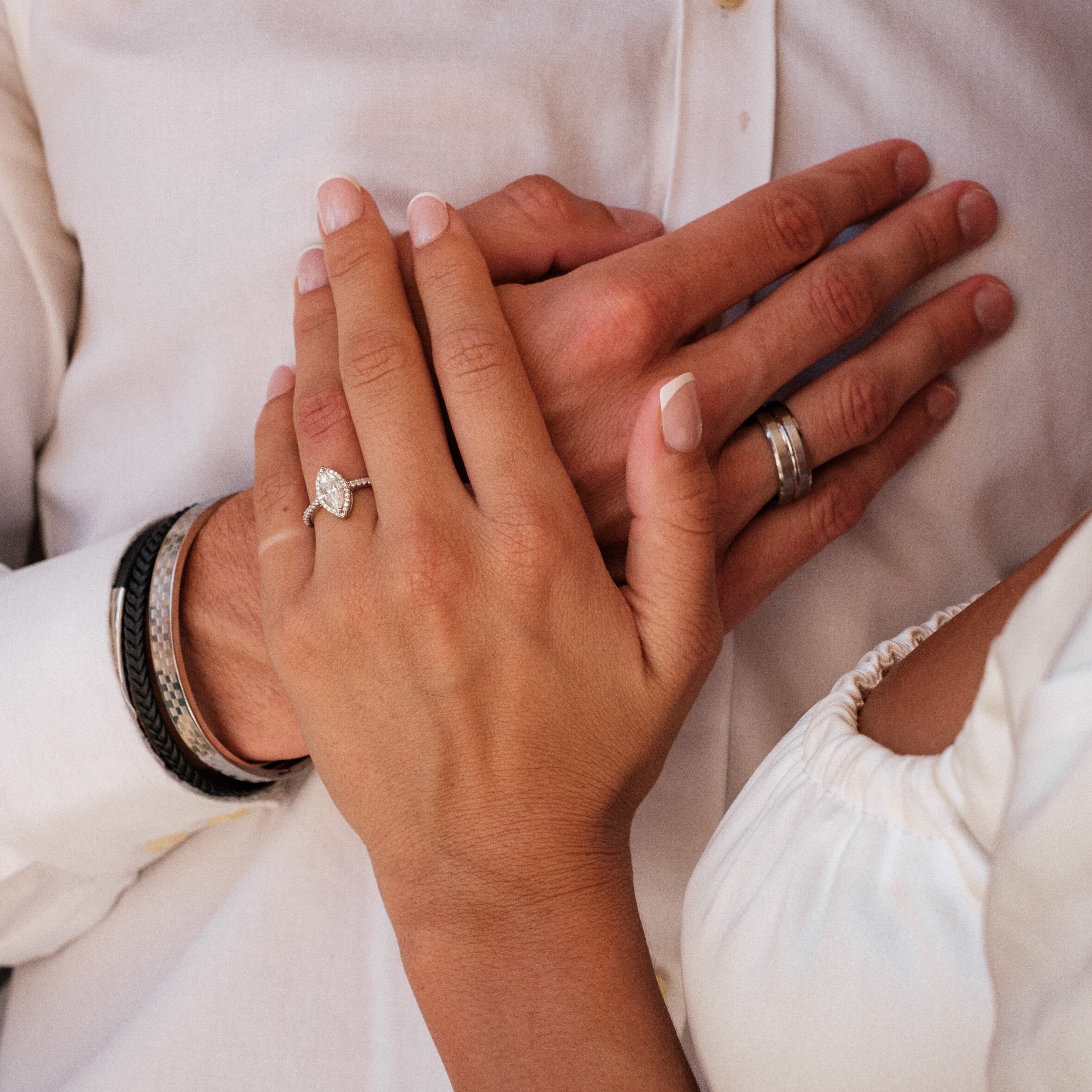 The Vivienne - Women's 1.0 crt Moissanite Diamond Ring