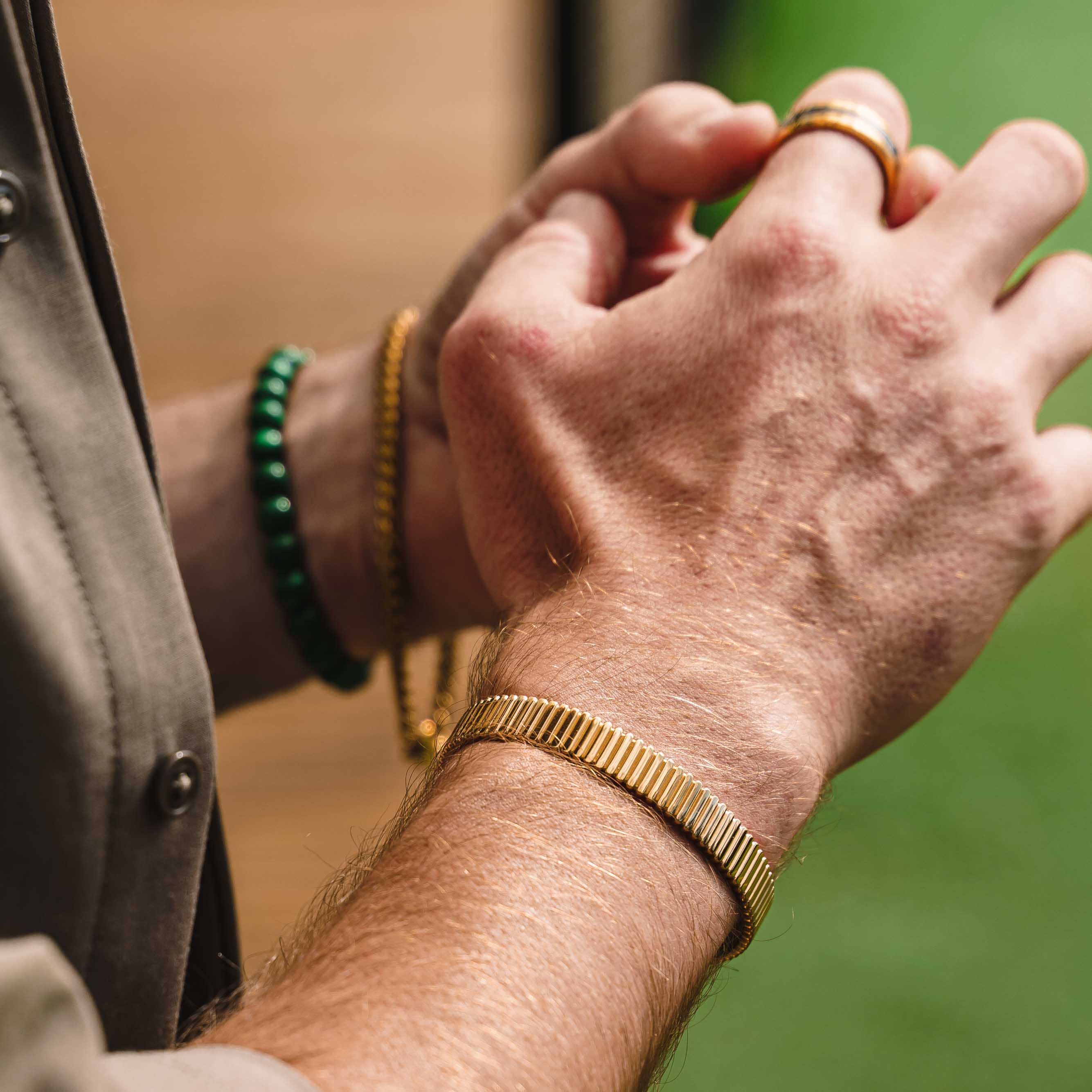 Ribbed Cuff Bangle (Silver)