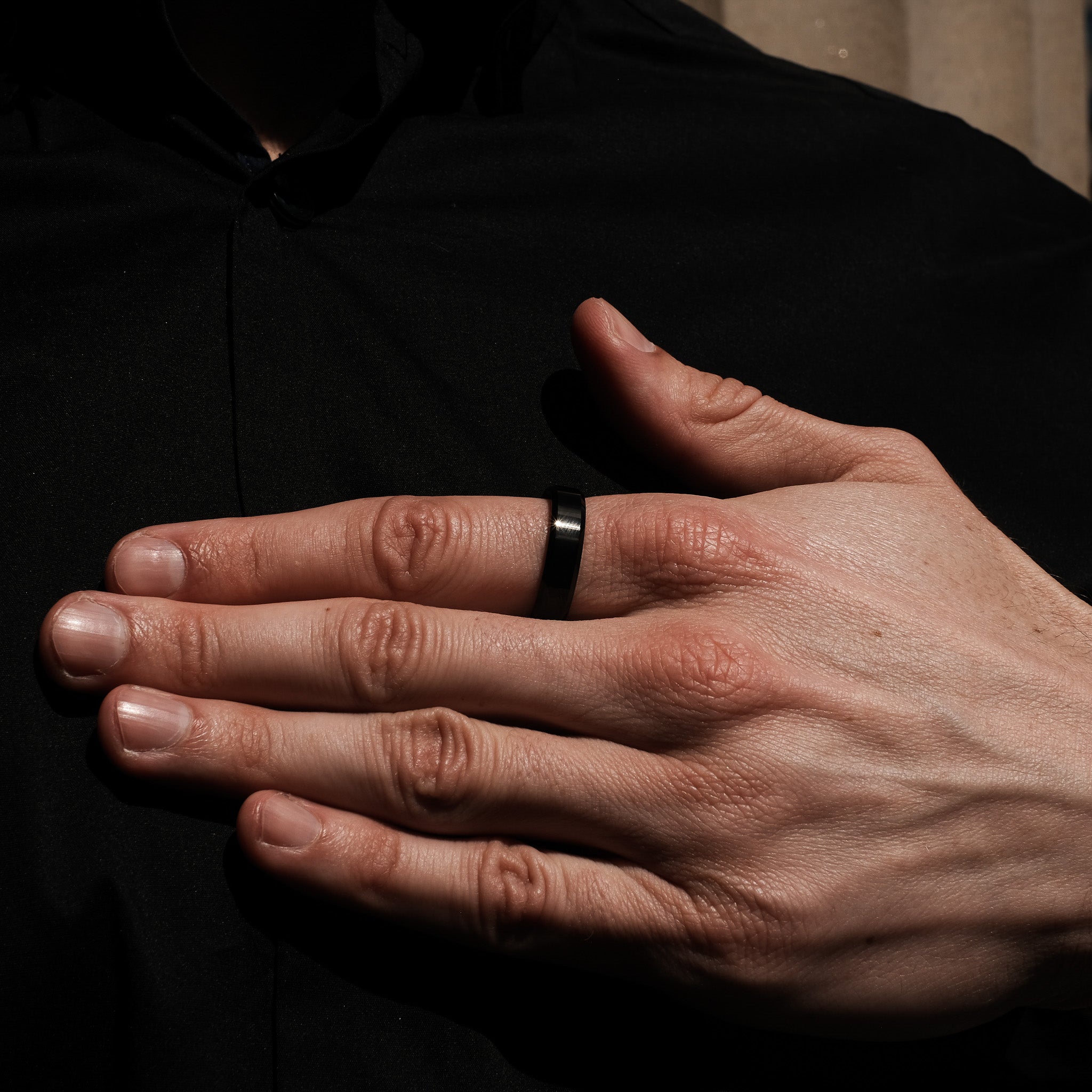 The Raven - Black 6mm Tungsten Gloss Finish Beveled Ring