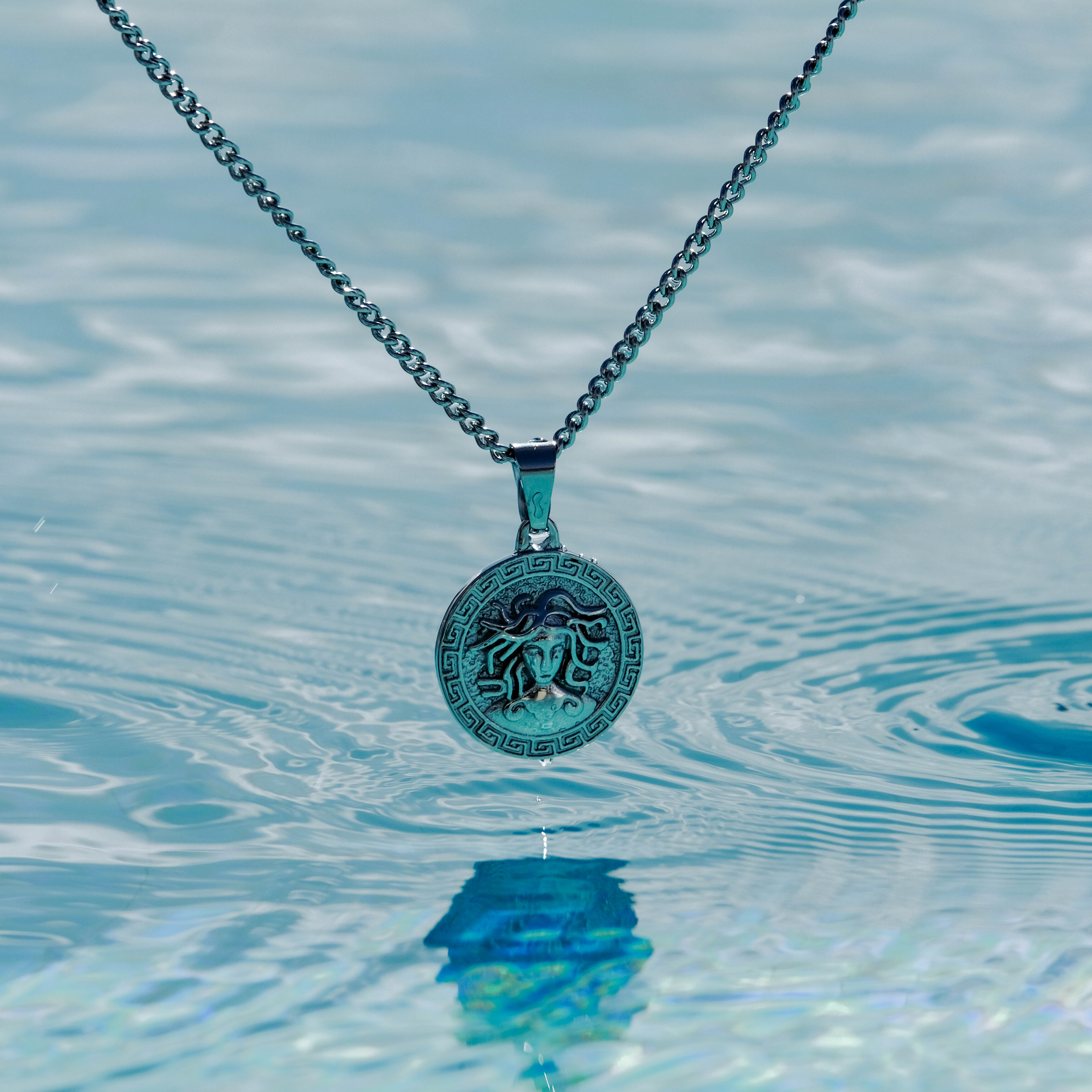 Medusa Coin Pendant Necklace (Gold)