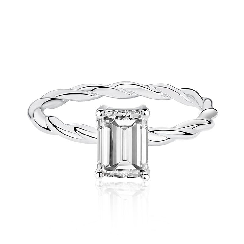 The Sarah - Women's 1.0 crt Moissanite Diamond Ring