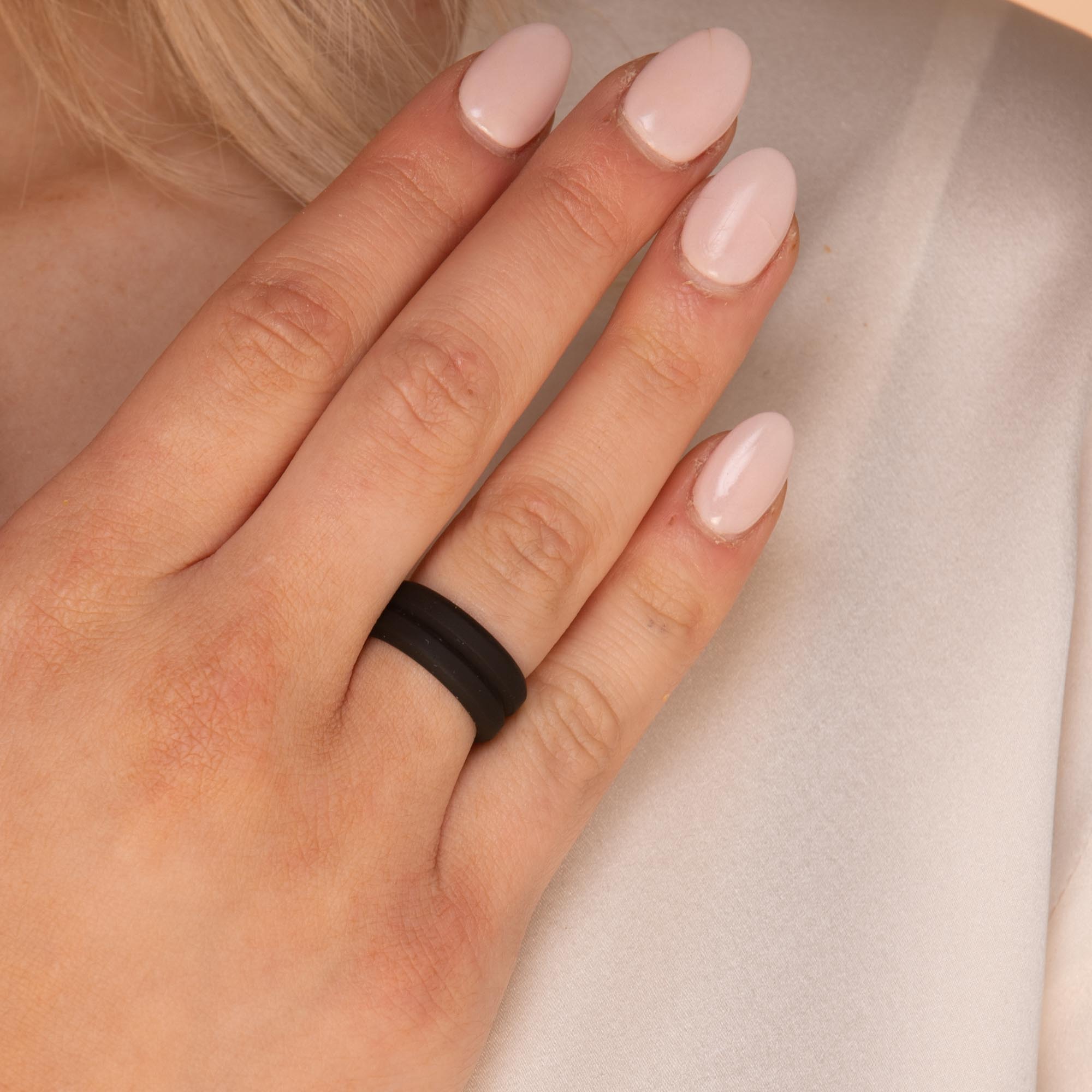 The Royal Black - Silicone Ring