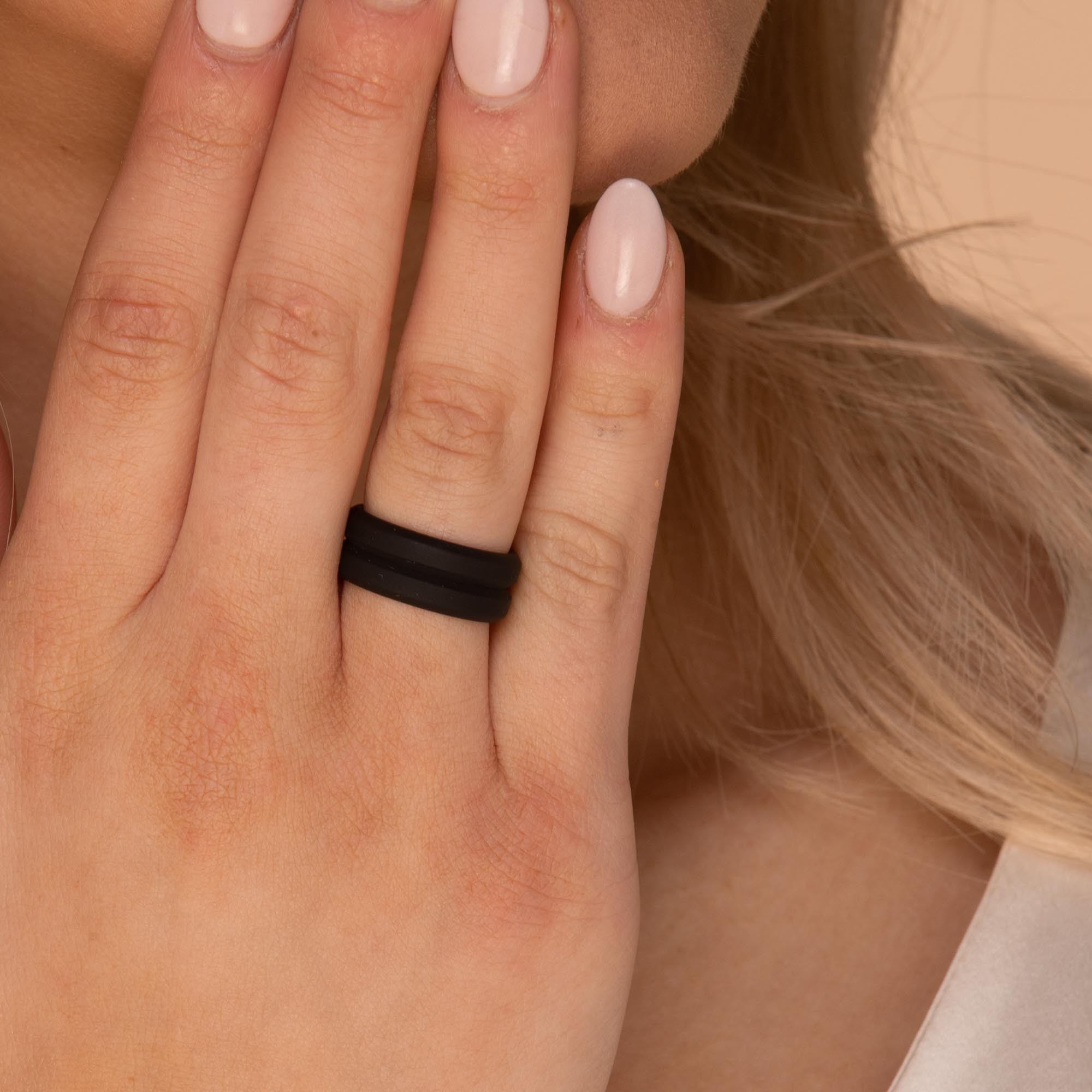 The Royal Black - Silicone Ring