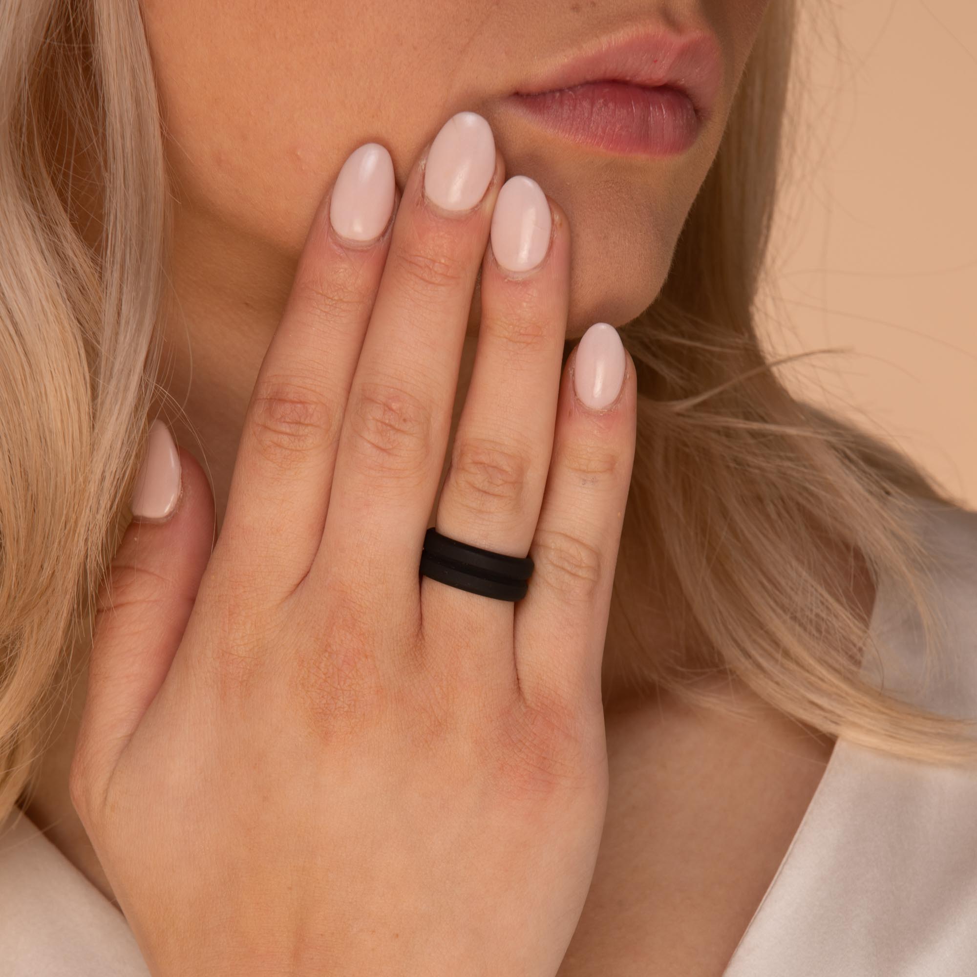 The Royal Black - Silicone Ring