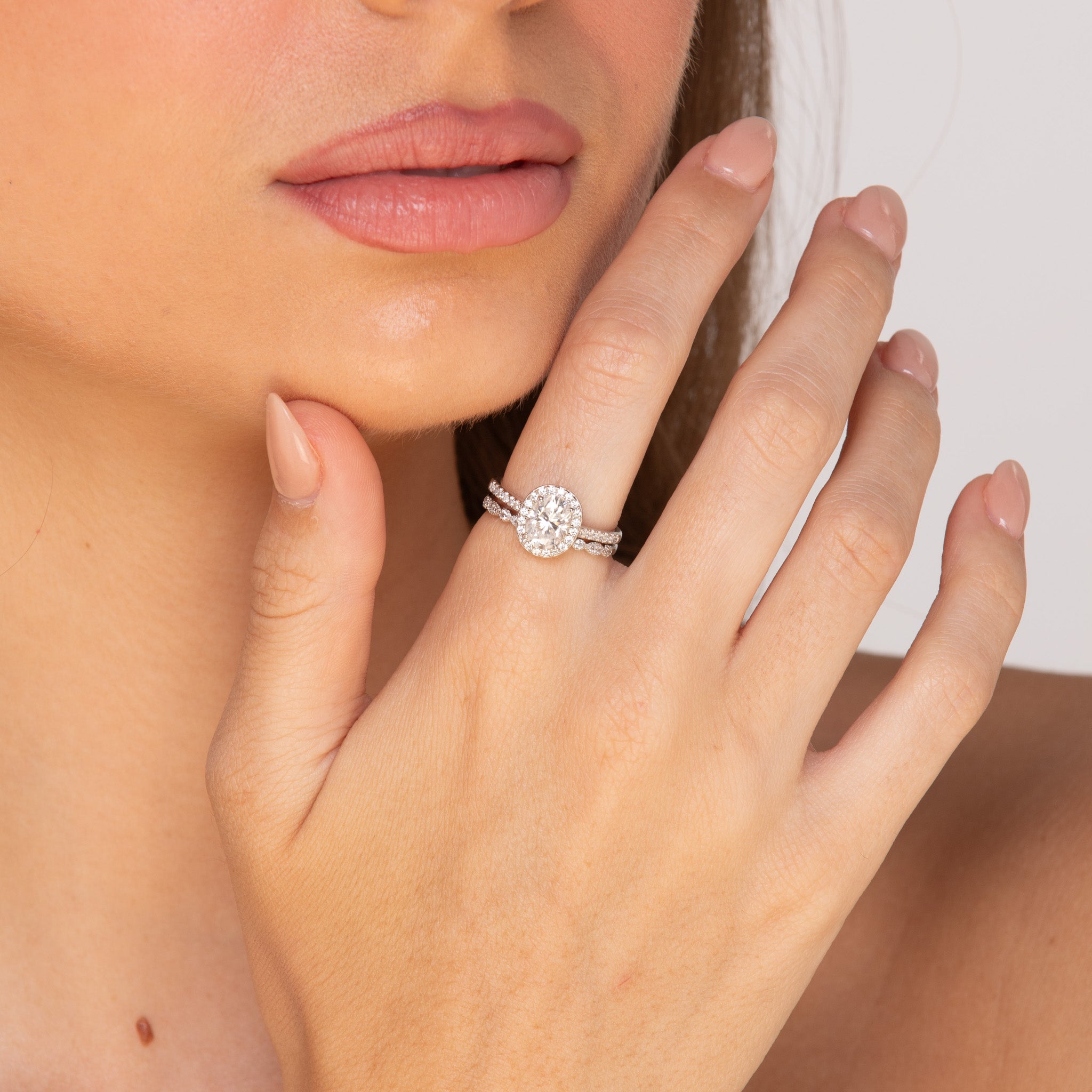 The Brooklyn - Women's 1.0 crt Moissanite Diamond Ring