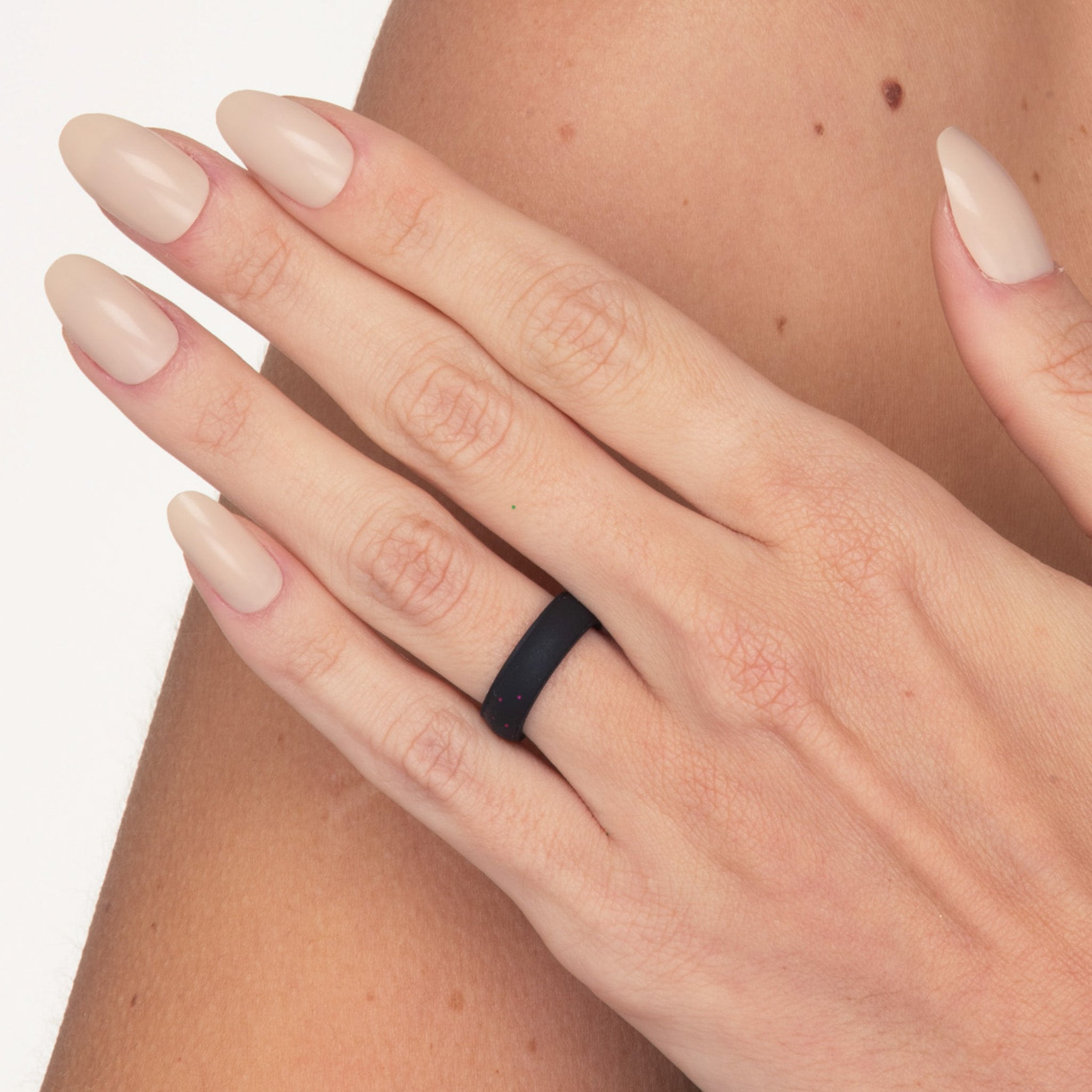 The Noir Glitz - Silicone Ring